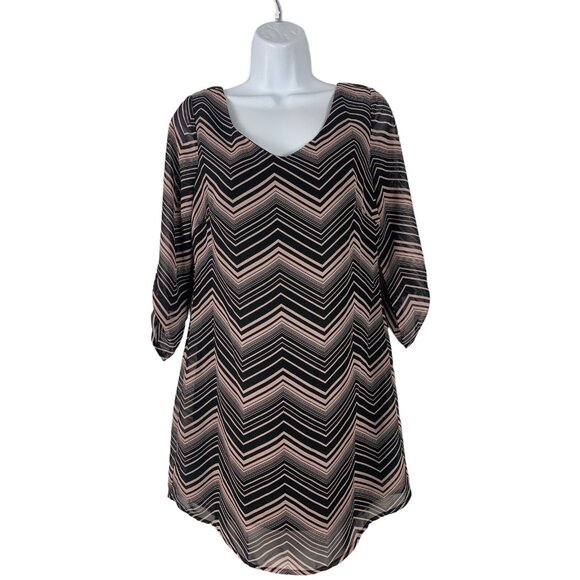 Lily Rose Dresses & Skirts - Lily Rose Stripe V-Neck Tunic Open Back Dress With 3/4 Sleeves Size XS